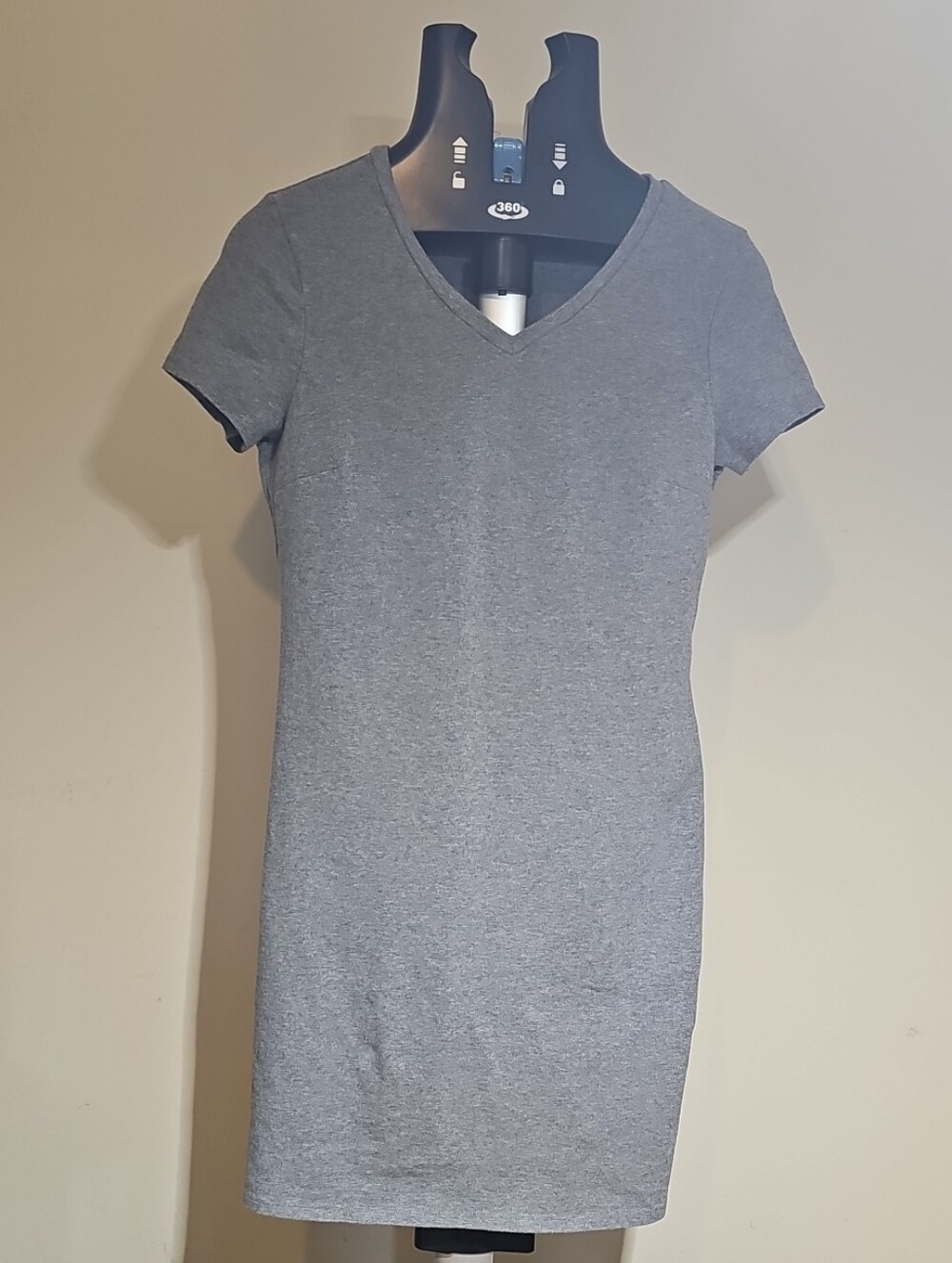 Old Navy Gray V-Neck Short Sleeve Tee Dress